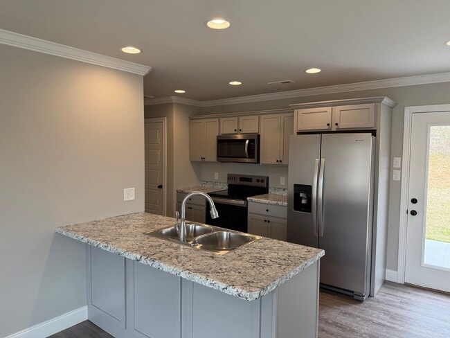 Building Photo - 2624 Parkers Mdw Ln