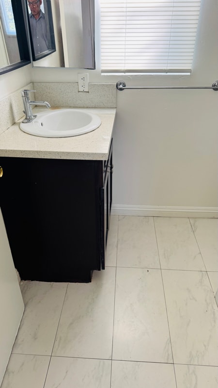 Building Photo - 515 N Nicholson Ave