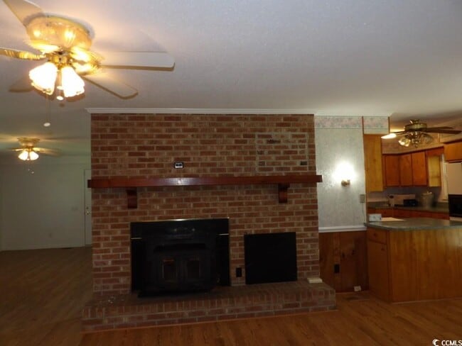 Building Photo - 6801 Swamp Fox Hwy W