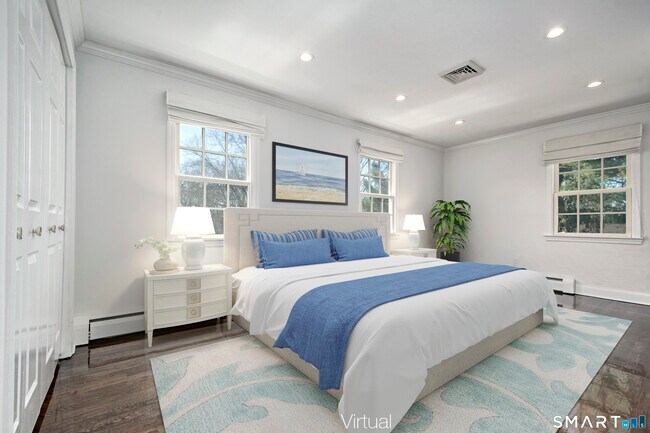 Building Photo - 4 Ivanhoe Ln
