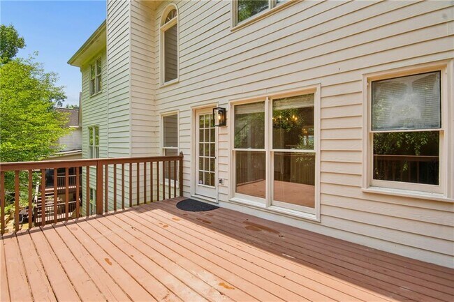 Building Photo - 270 Edwardton Ct