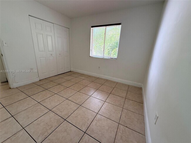 Building Photo - 7991 SW 152nd Ave
