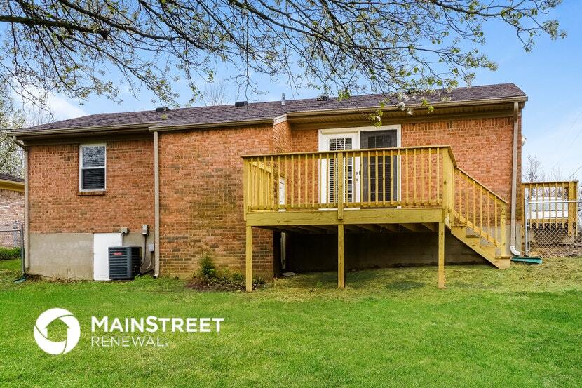 Building Photo - 1303 Woodcreek Dr