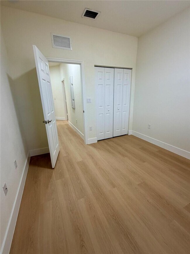 Building Photo - 6561 N Anise Ct