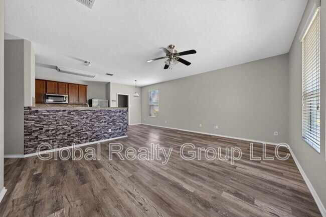 Building Photo - 16222 Galloping Oak
