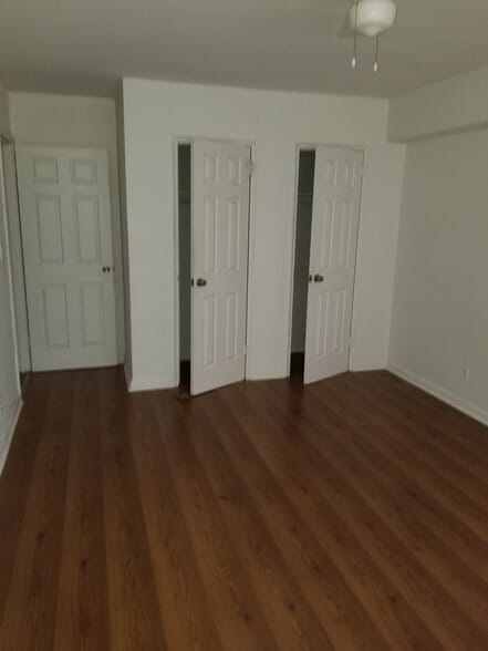 Building Photo - 3 Sadore Ln