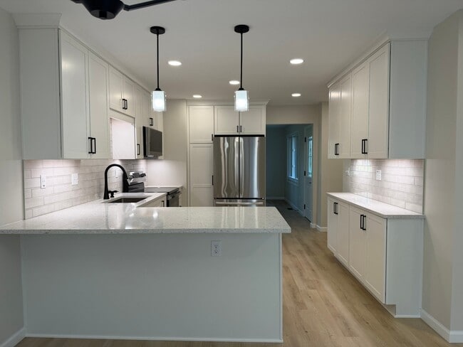 Building Photo - 16696 F-Drive N