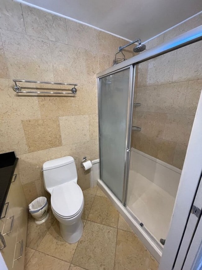 Building Photo - Spectacular Ocean Views - Fully Furnished Studio w/ Parking - San Souci