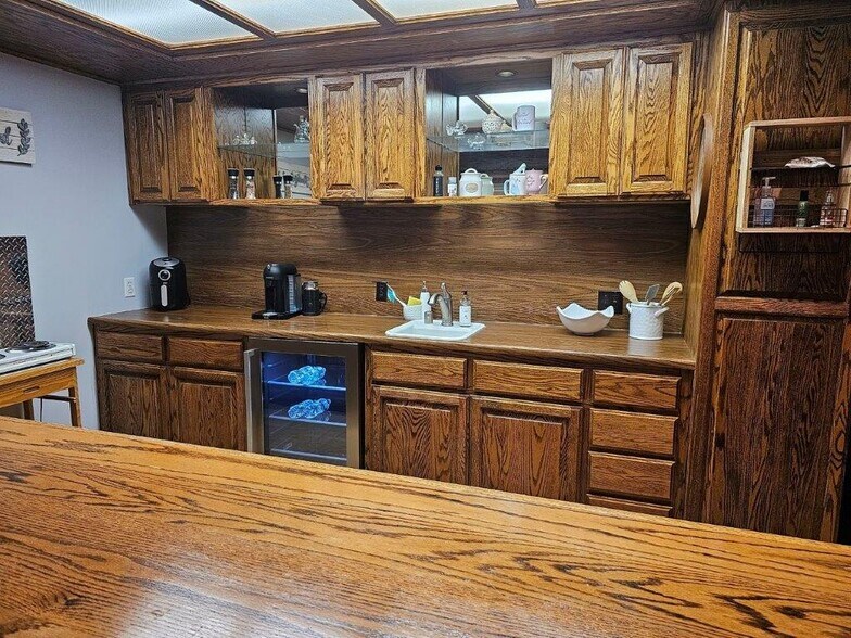 Primary Photo - 3934 Alonzo Ave