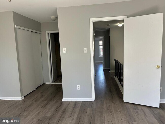 Building Photo - 29 Ramsgate Ct