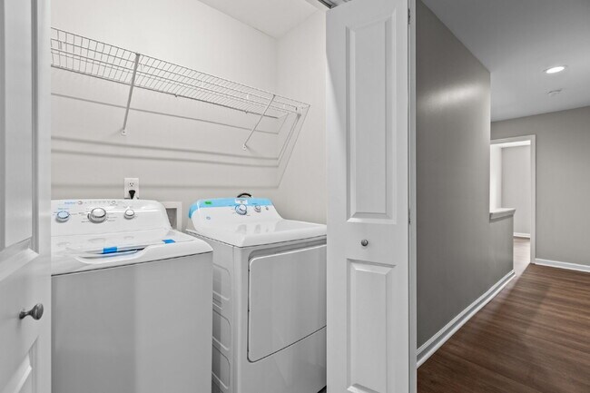 Building Photo - 214 N Guthrie Ave