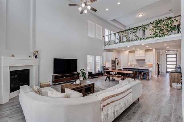 Building Photo - 830 Knoxbridge Rd