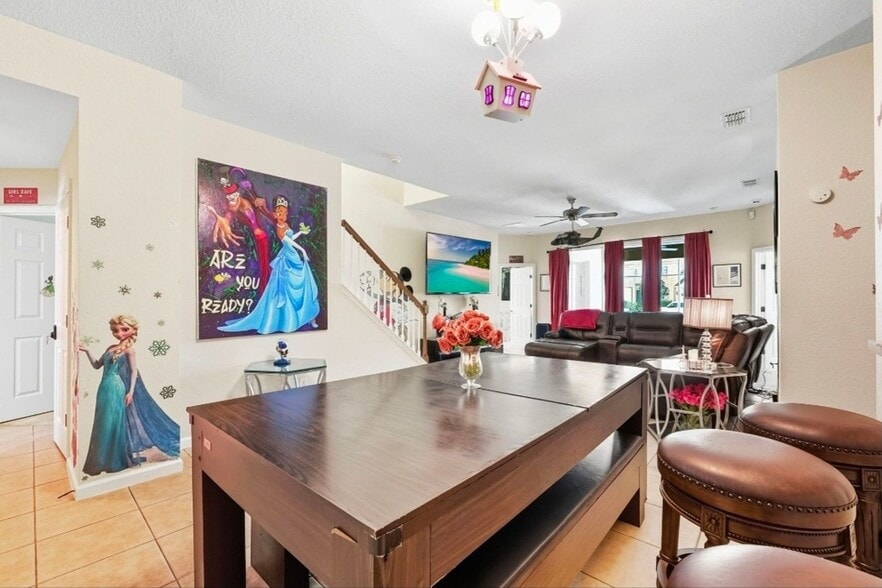 Building Photo - 4980 Castle St W