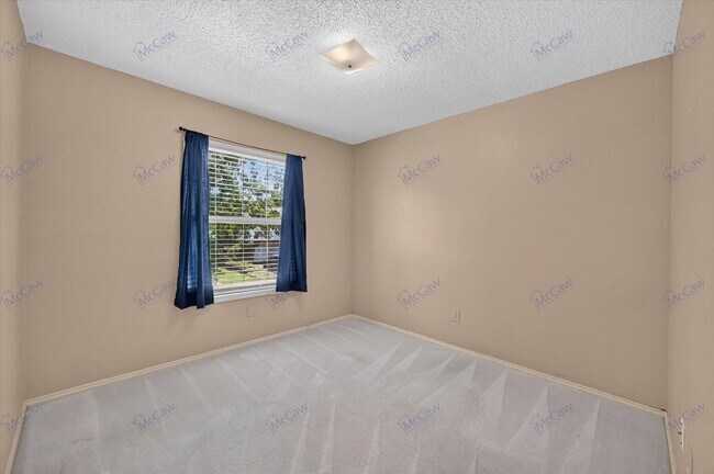 Building Photo - 7845 Ember Oaks Dr