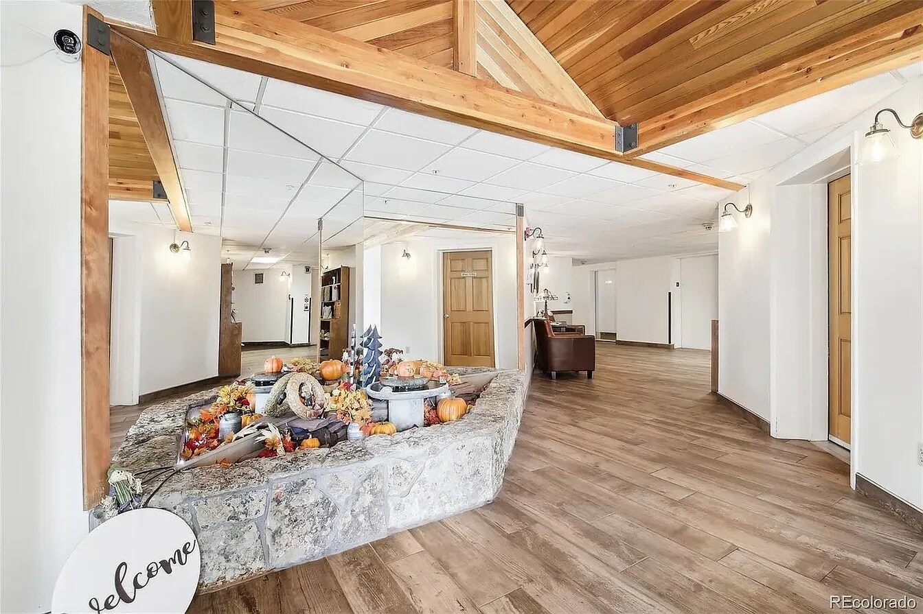 Building Photo - 31819 Rocky Village Dr