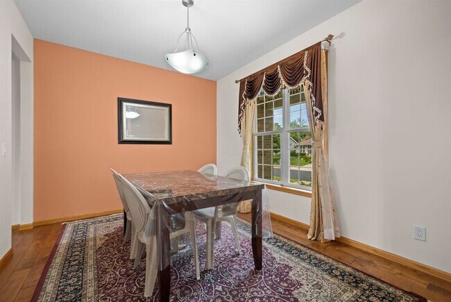 Building Photo - 1206 Meadow Sweet Dr