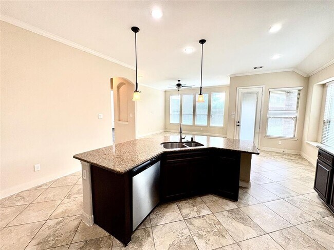 Building Photo - 21346 Huron Bend Dr