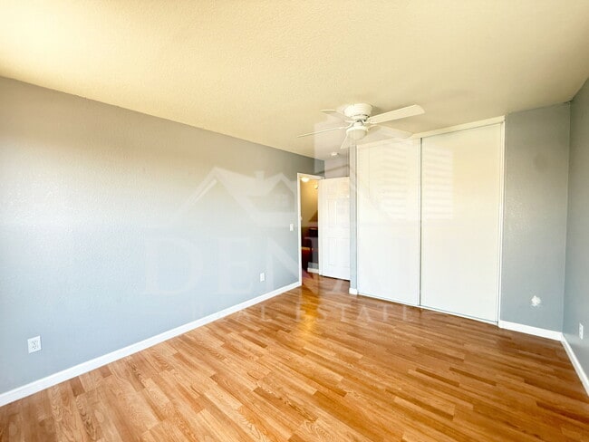 Building Photo - 2858 W Mineral Butte Dr