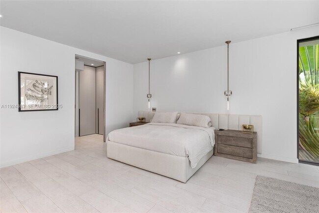 Building Photo - 773 NE 77th Terrace