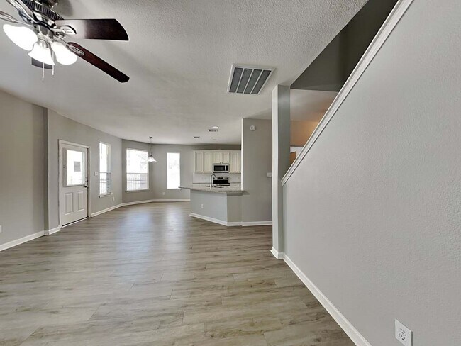 Building Photo - 4522 Lake Halbert Ln