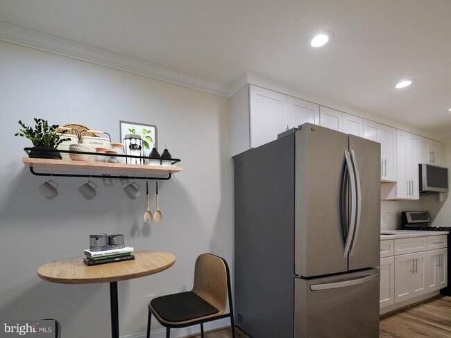 Building Photo - 2828 Buena Vista Terrace SE