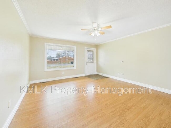 Building Photo - 3434 Lawndale Dr