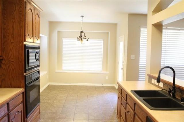 Building Photo - 15467 Appaloosa Dr