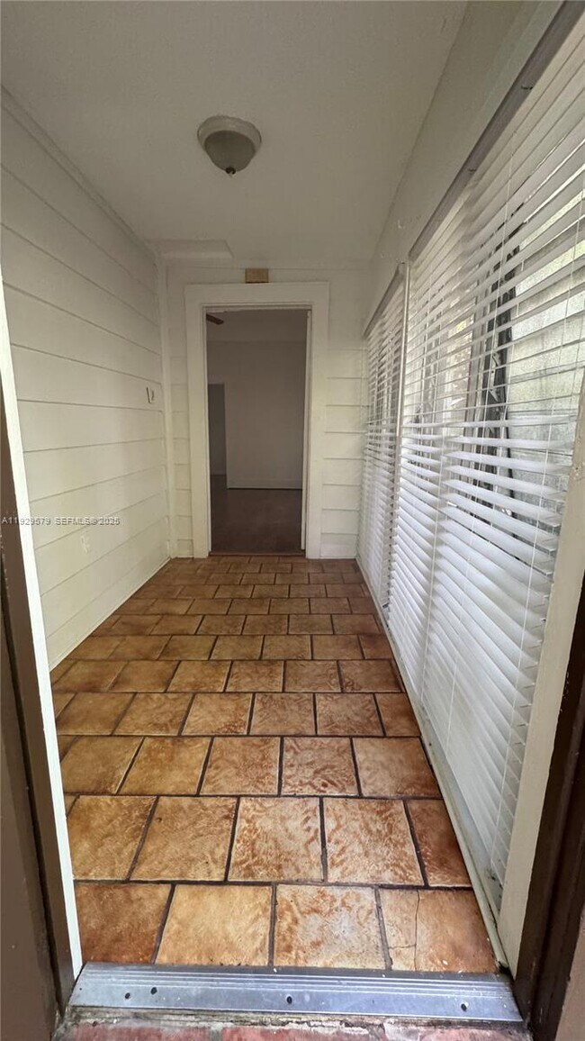 Building Photo - 2430 SW 25th Ter