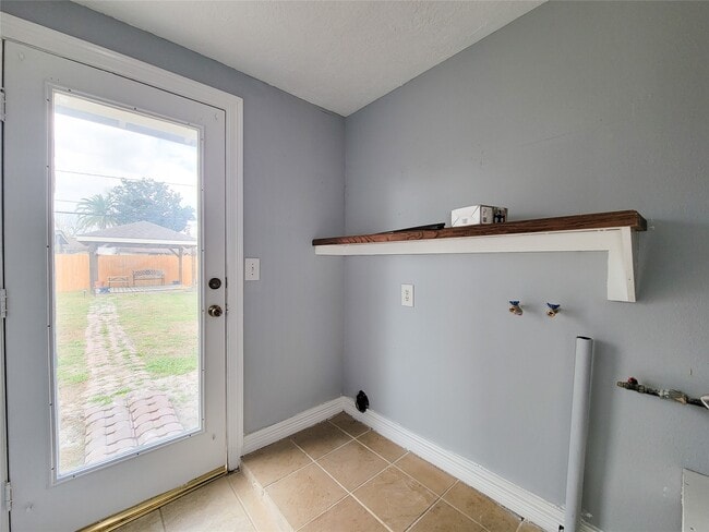 Building Photo - 12317 Palmfree St