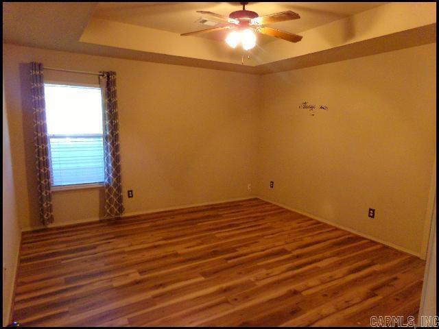 Building Photo - 909 Yarrow Dr