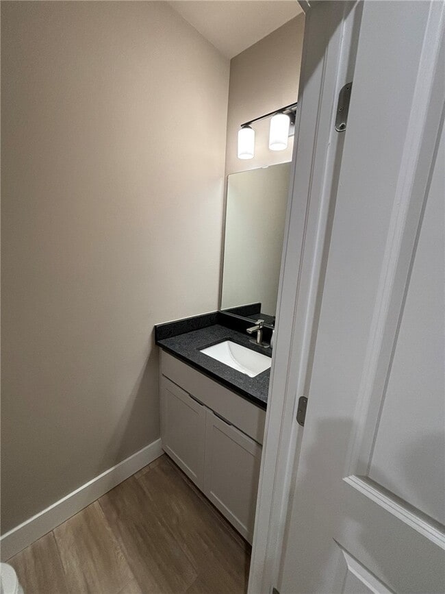 Building Photo - 470 Azurite Rd