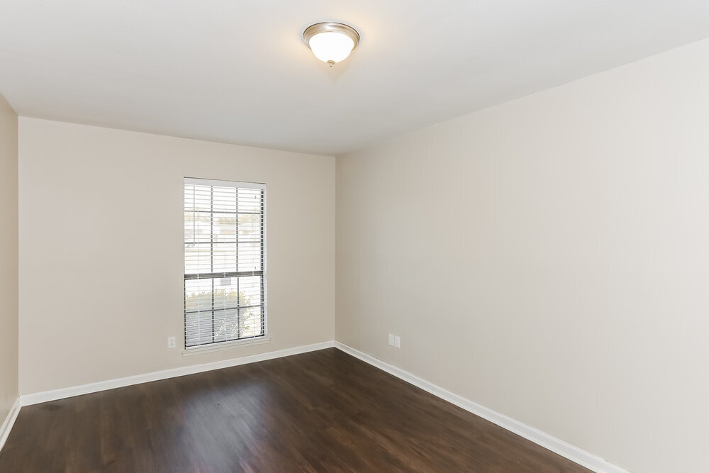 Building Photo - 1921 Wilderness Trail