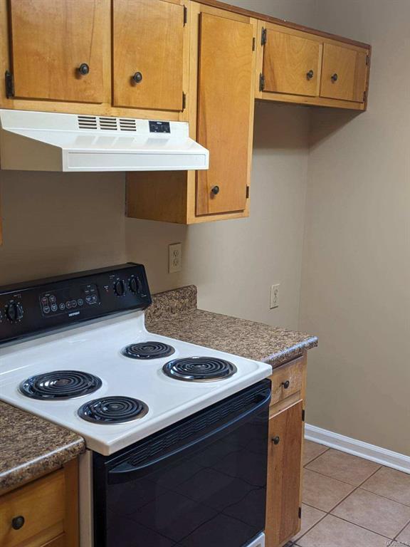 Building Photo - 3312 Royal Creek Rd