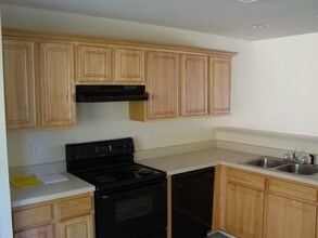 Building Photo - 176 Lossie Ln