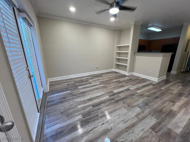 Building Photo - 202 E South St