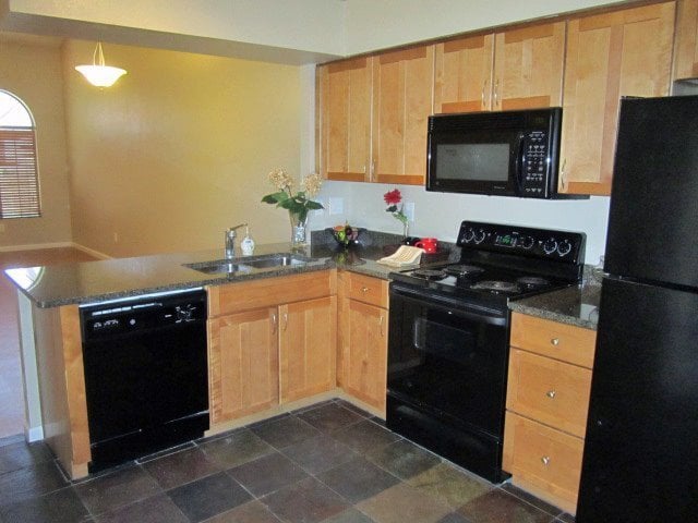 Building Photo - Great 2 bed/2 bath in convenient Mesa loca...