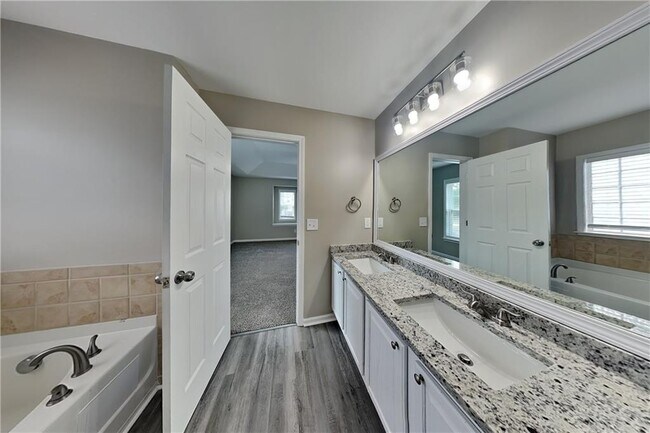 Building Photo - 147 Cedar Bay Cir