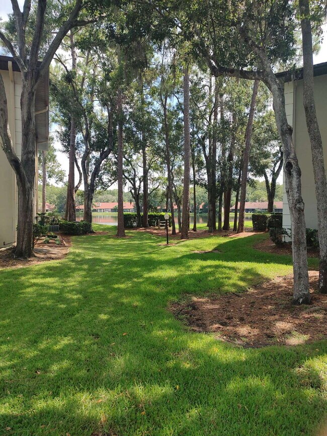 Building Photo - "$200 move in special!! 2-Bed, 2-Bath Cond...