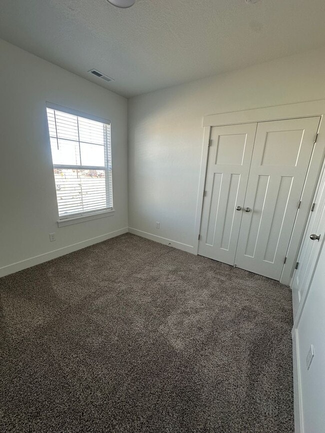 Building Photo - 6454 Pinnacle Peak Ln