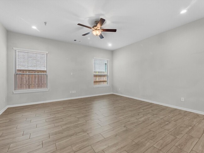 Building Photo - 731 Lacebark Elm Trl