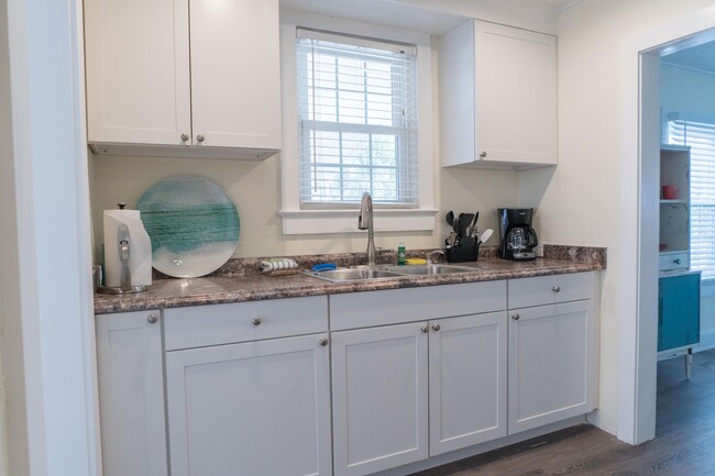Building Photo - Beautiful Three Bedroom with Private Beach...