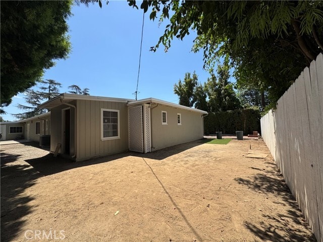 Building Photo - 565 Sierra Vista Ave