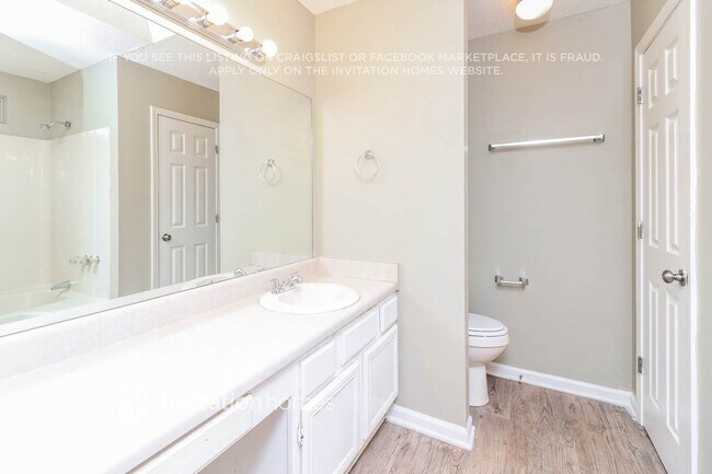 Building Photo - 7300 Hunters Ridge Dr