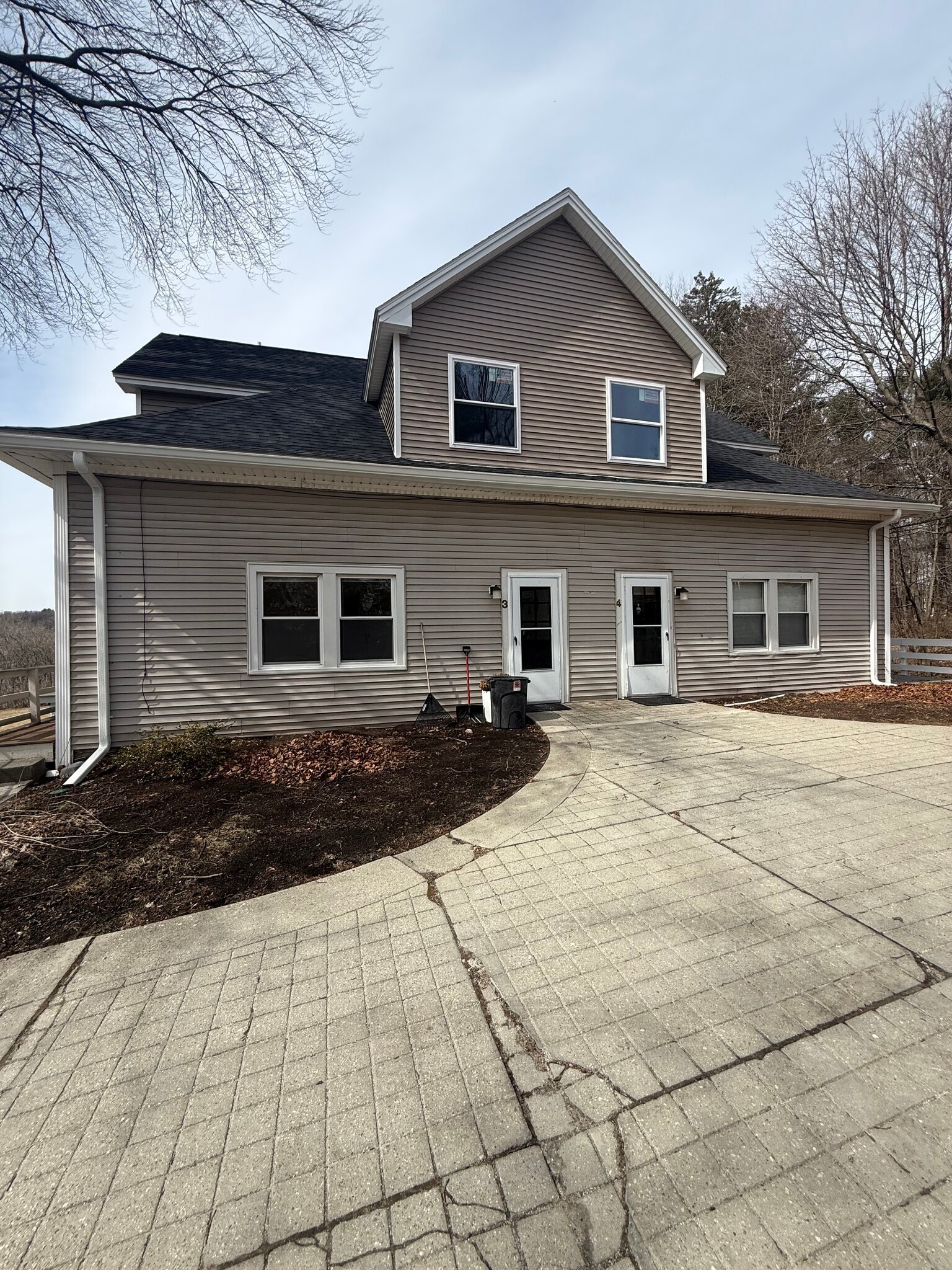 Front of Building - 190 Institute Rd