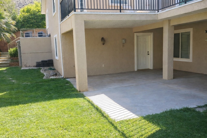 Building Photo - 1024 Shadow Point Dr