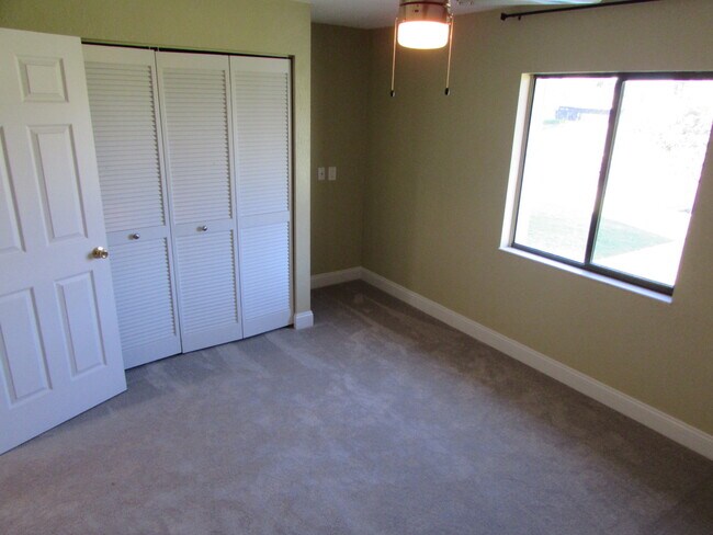 Building Photo - IntraCoastal Single Family Home