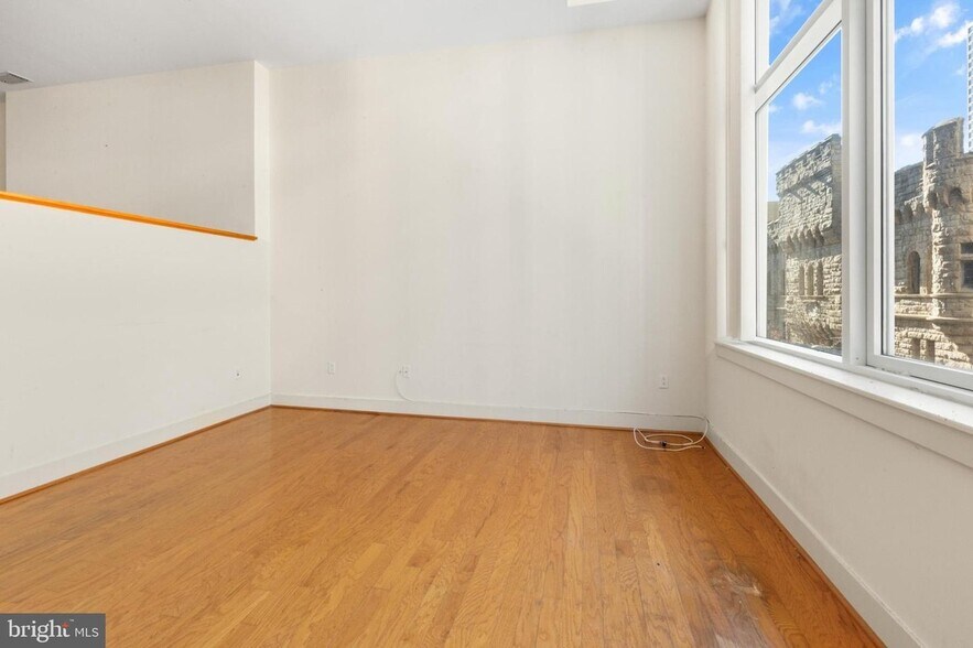 Building Photo - 23 S 23rd St