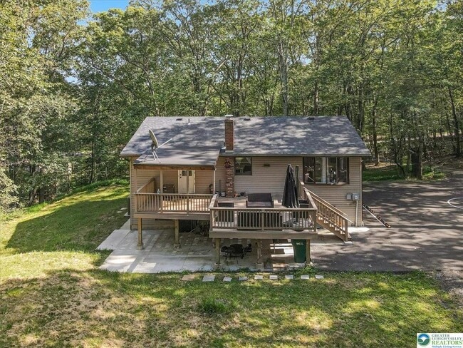 Building Photo - 115 White Oak Ct