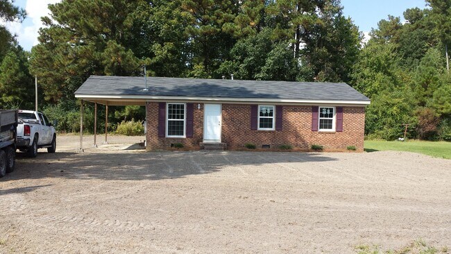 Primary Photo - 882 Blackjack Grimesland Rd