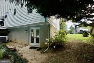 Building Photo - 5576 Neddleton Ave